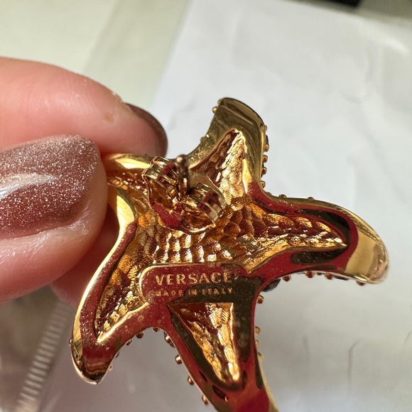 Versace errings - Picture 4 of 4